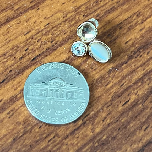 Swarovski Crystal golden studs - Picture 12 of 12